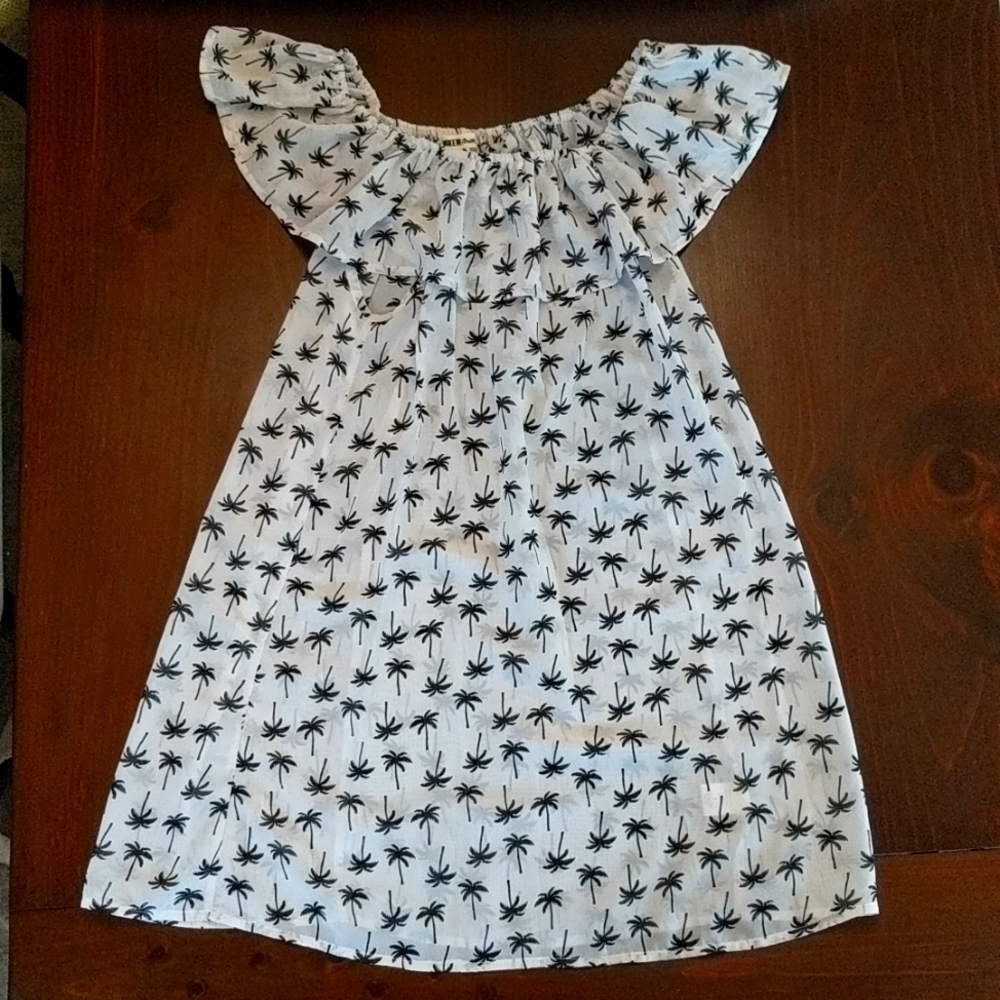 NWT-coverup dress. Brand: Miken Swim, Size: S, Color: white w black palm trees